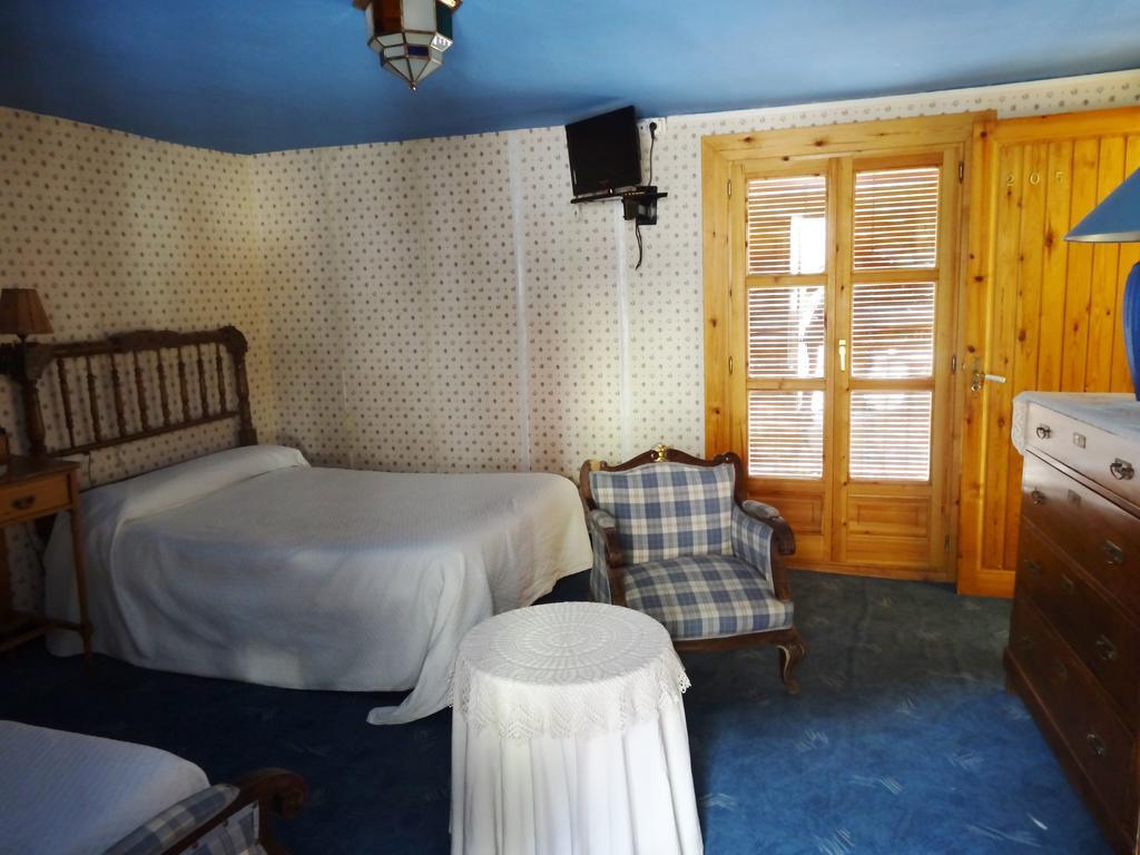 Hotel Hostal Casa Laplaza San Juan De Plan Habitación foto