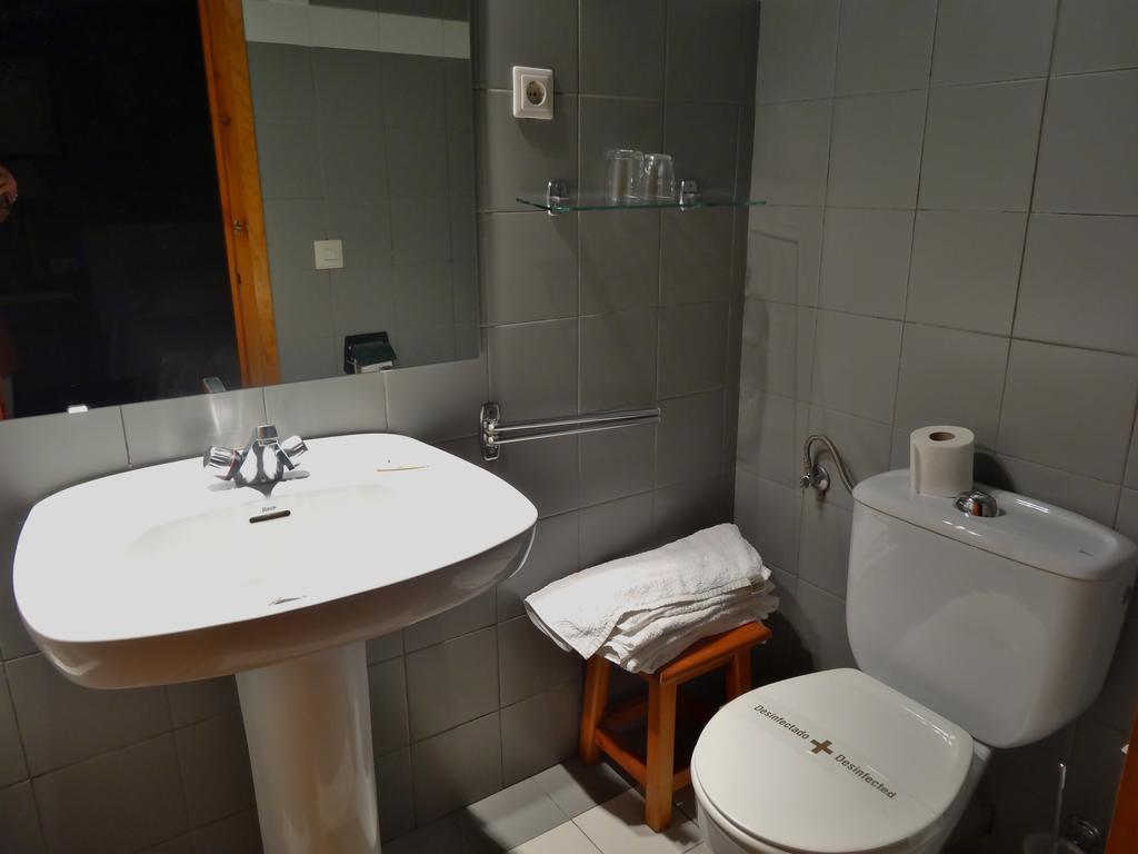 Hotel Hostal Casa Laplaza San Juan De Plan Habitación foto